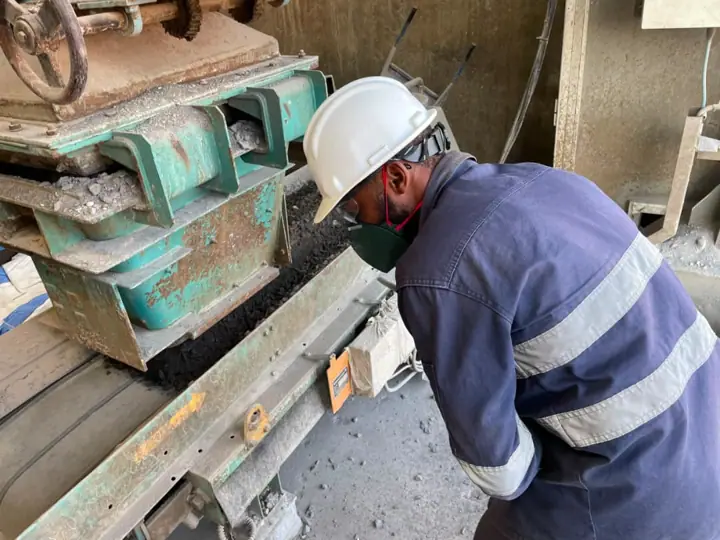 Contrôle d'alimentation en usine